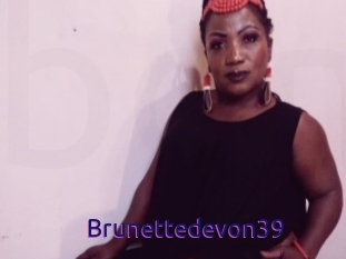 Brunettedevon39