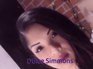 Dulce_Simmons