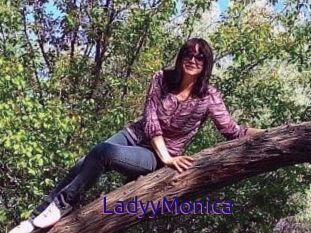 LadyyMonica