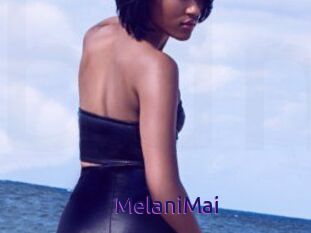 MelaniMai