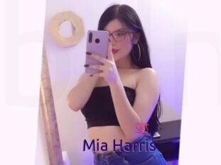 Mia_Harris