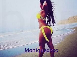 Moniquexoxo