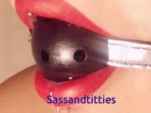 Sassandtitties