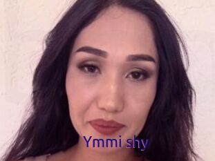 Ymmi_shy